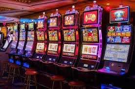 Tampilan layanan Live Casino dan Sports Betting bentengtogel yang responsif di mobile
